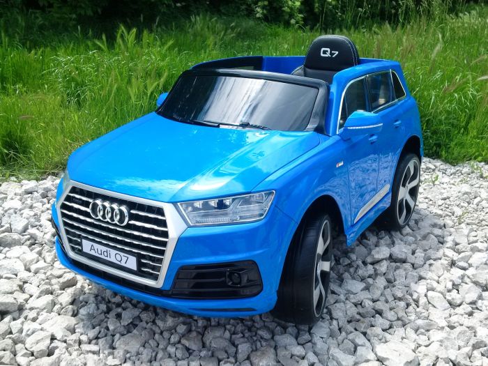 Electric Ride on Car Audi Q7 Quattro New Black Original Licenced Battery Powered Opening Doors Single